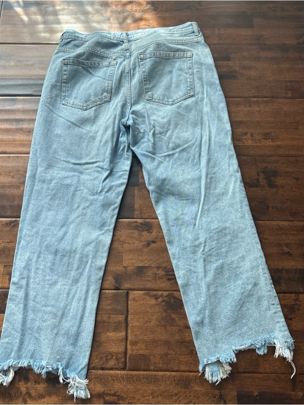 We The Free Light Blue Frayed-Hem Cropped Jeans - Picture 7 of 7